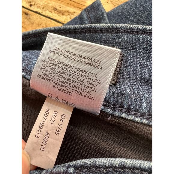 Express Mid Rise Dark Wash Supersoft Skinny Jeans Color: Dark Wash 16 Short - Picture 9 of 11